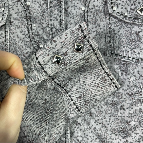 Adiktd Patterned Corduroy Western Shirt, Black Snaps, Size Large. Excellent cond - Picture 2 of 7